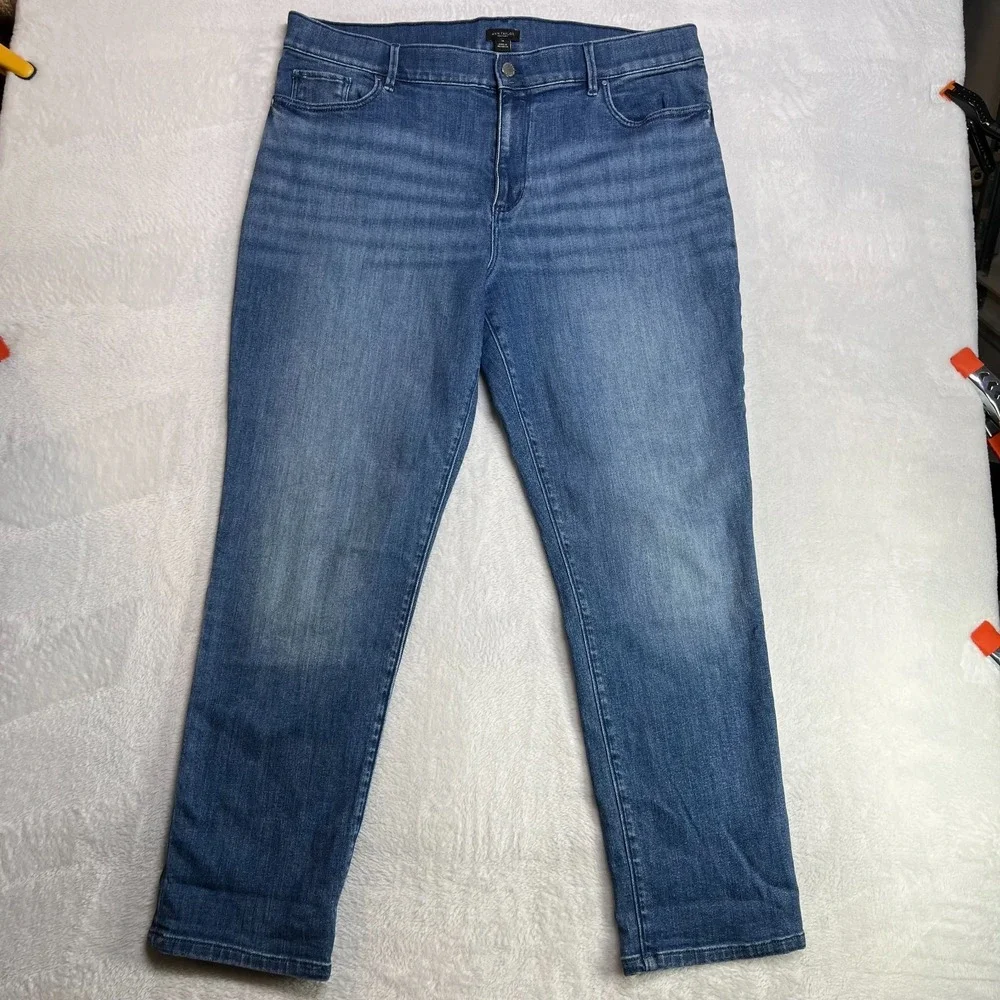 Ann Taylor Straight Jeans Womens 14 Blue Denim Pockets Classic Zip Fly - 36X28.5